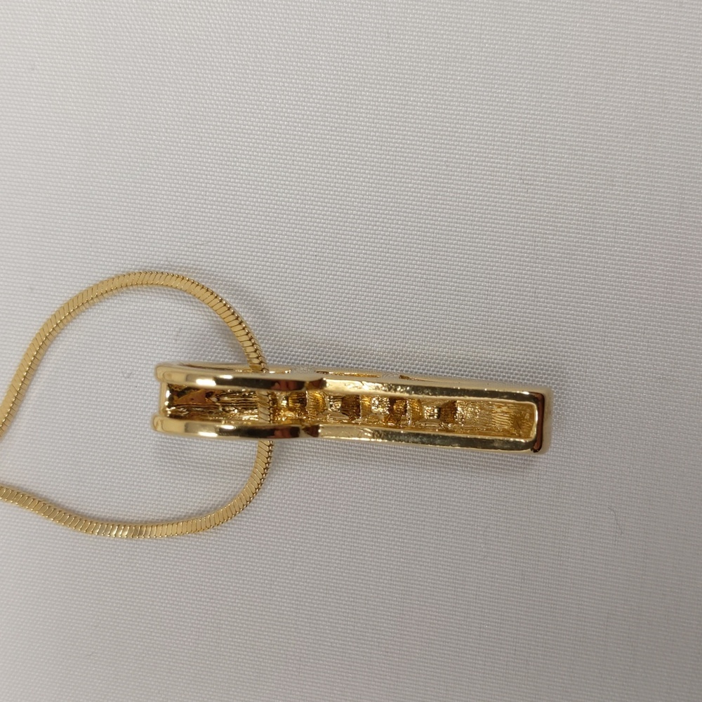 Lia Sophia Ultraviolet Rhinestone Pendant Necklace Gold Tone Chain NWT - Picture 6 of 11